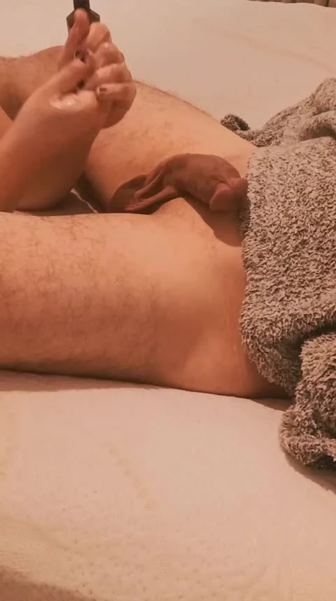 Oğuz Alev çifti - Alev Oğuz'u sikiş için hazırlıyor - Türk İfşa Hub